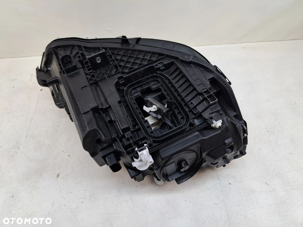 Mercedes-Benz CLA C118 X118 W118 LAMPA PRZEDNIA PRZÓD USA - 10