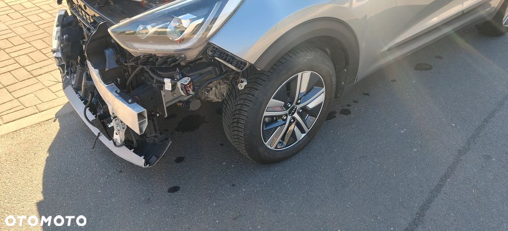 Kia Niro 1.6 GDI Hybrid Business Line - 12