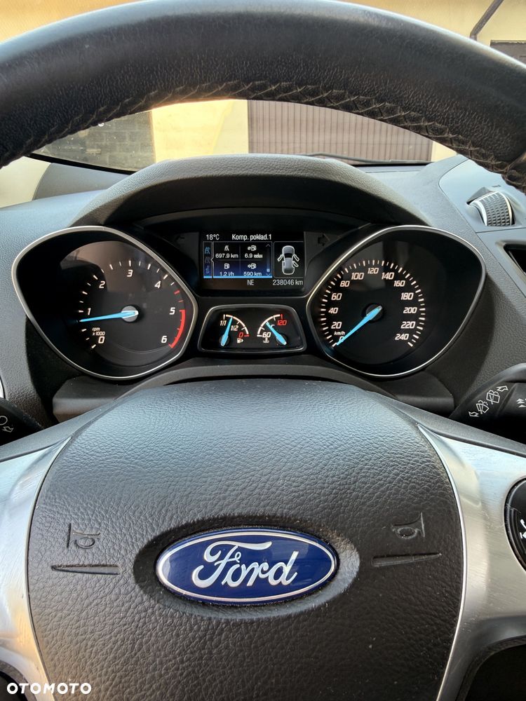 Ford Kuga 2.0 TDCi FWD Titanium - 3
