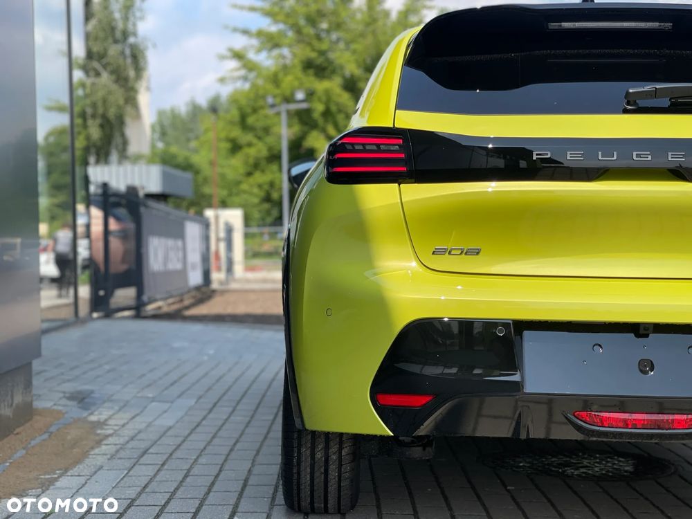 Peugeot 208 1.2 mHEV GT - 7