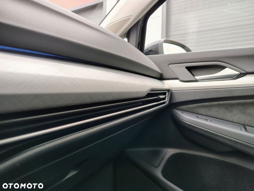 Volkswagen Golf Variant - 18