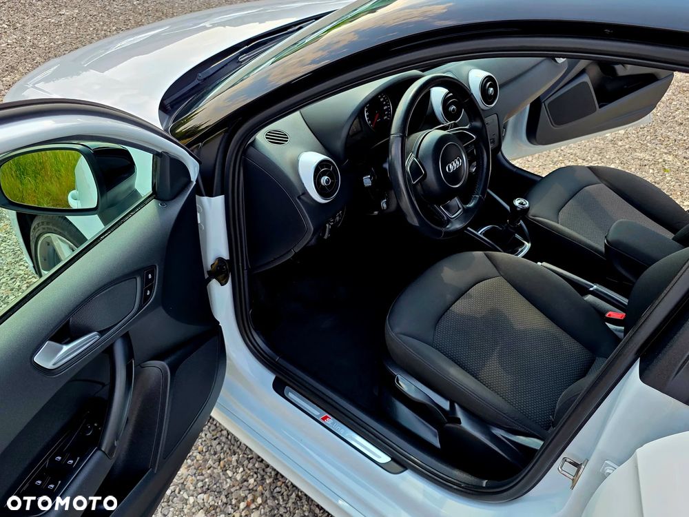 Audi A1 Sportback 1.4 TFSI S line edition - 13