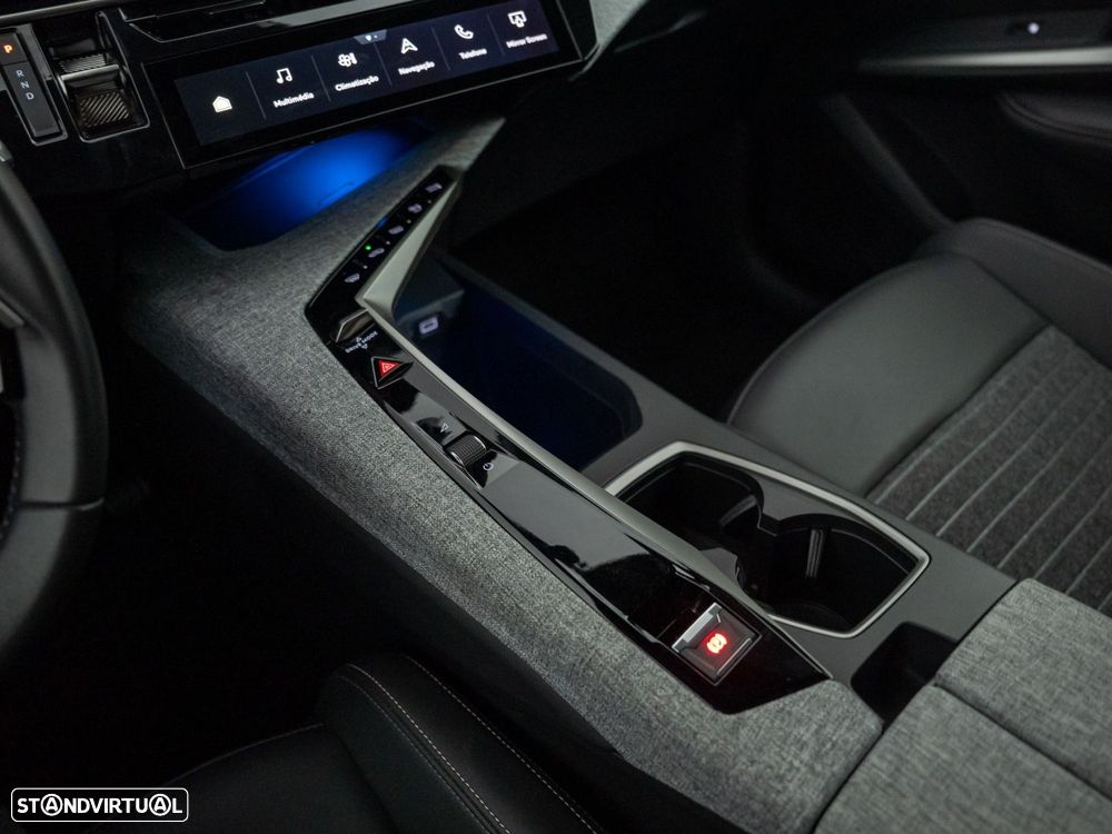 Peugeot E-3008 73 kWh Allure - 25