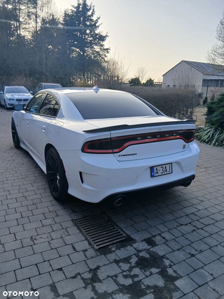 Dodge Charger - 4