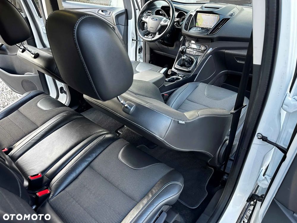 Ford Kuga 2.0 TDCi 4x4 Titanium - 18