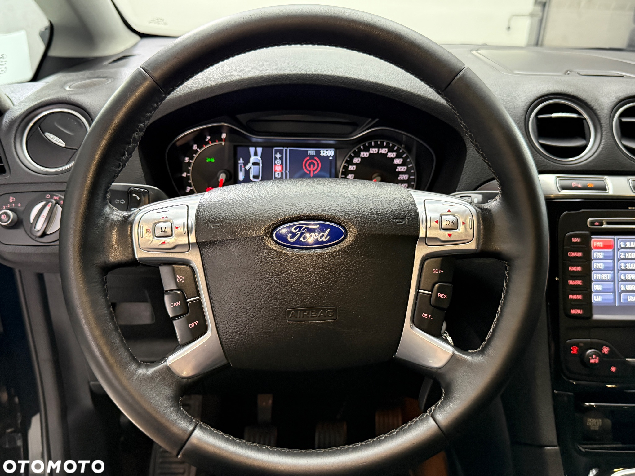 Ford S-Max 2.0 Titanium - 21