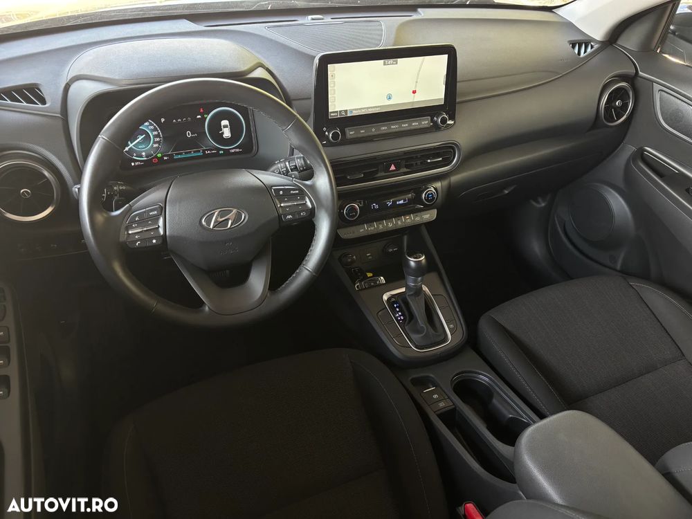 Hyundai KONA - 14