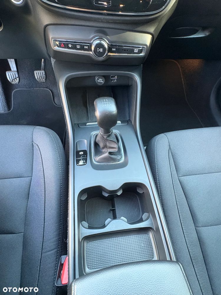 Volvo XC 40 - 11