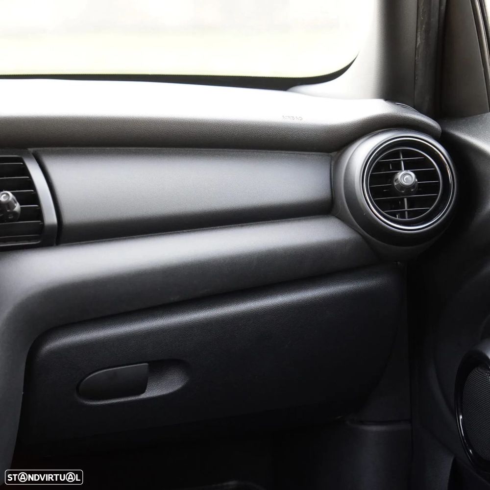 MINI 5 Portas One D - 20