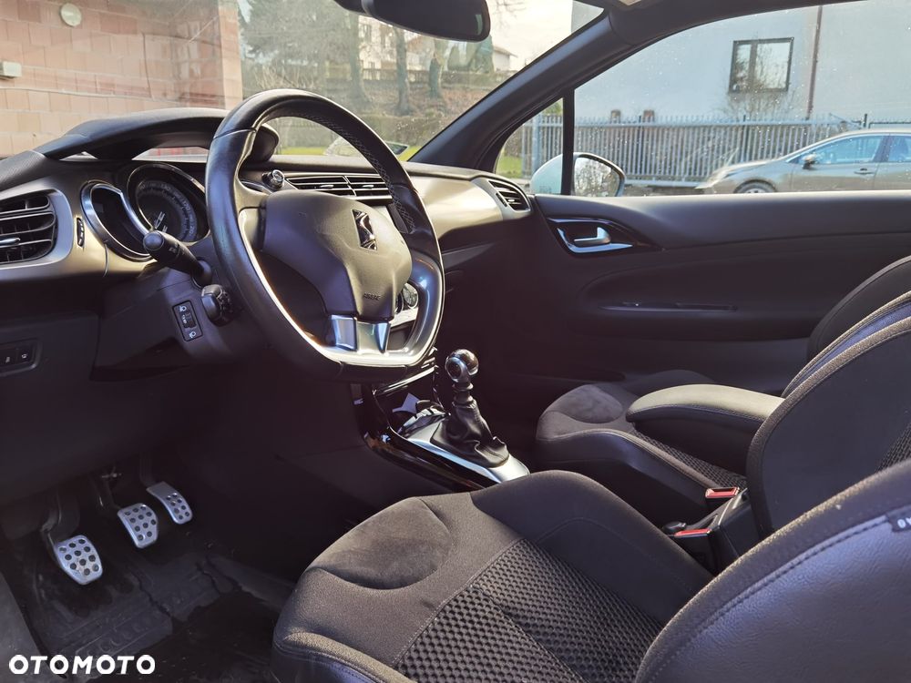 DS Automobiles DS 3 - 10