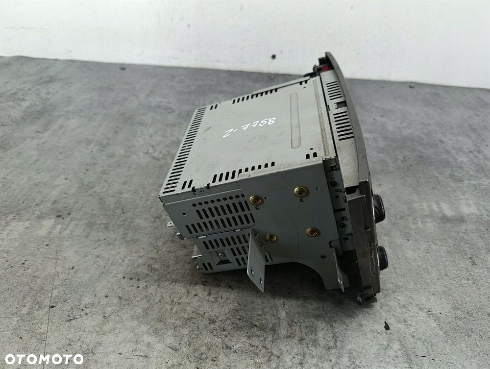 RADIO FABRYCZNE SUBARU LEGACY IV 86201AG400  2.0 B - 4