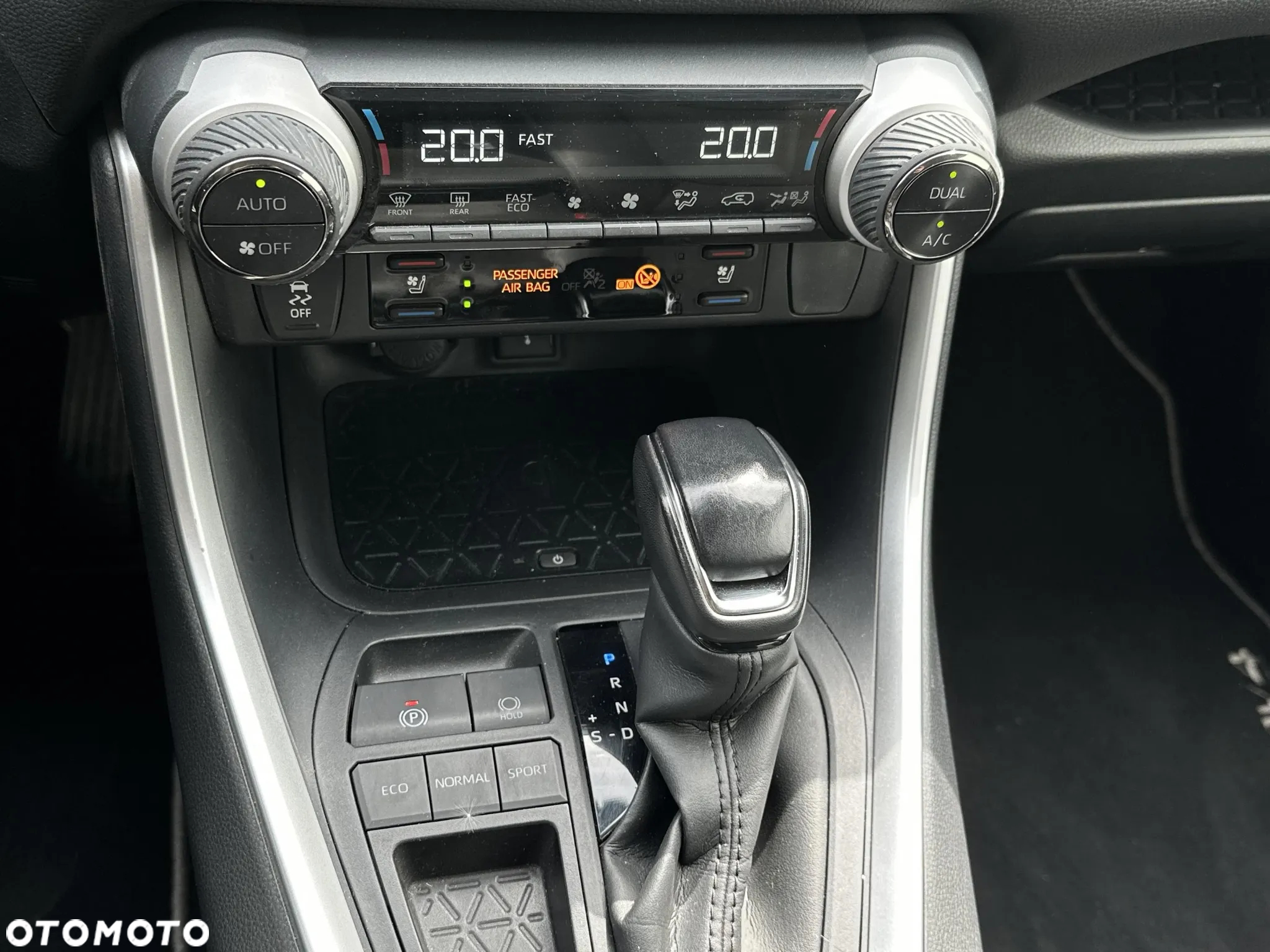 Toyota RAV4 2.5 Hybrid Executive 4x2 - 17