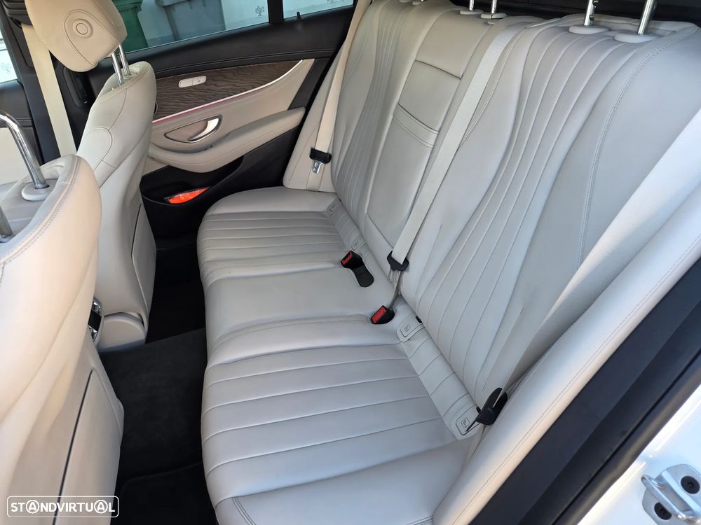 Mercedes-Benz E 300 de 9G-TRONIC Exclusive - 12