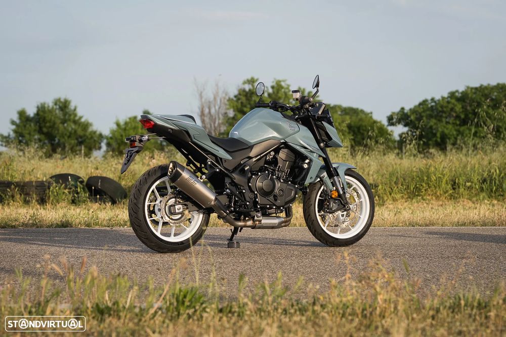 Honda CB 750 Hornet - dream garage - 7