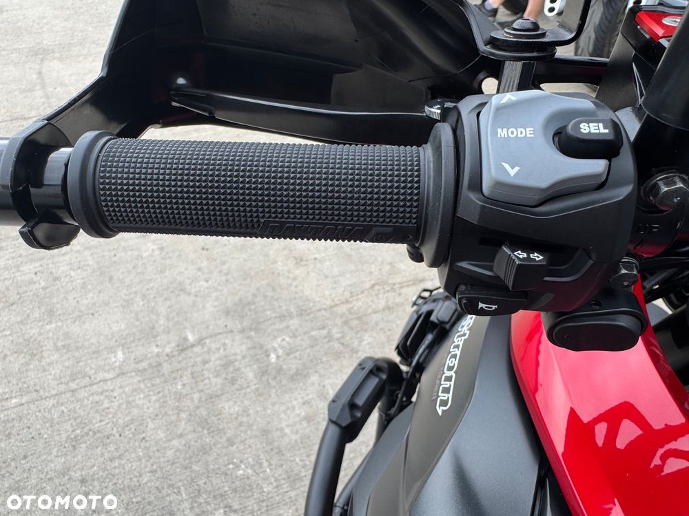 Suzuki V-STROM - 26