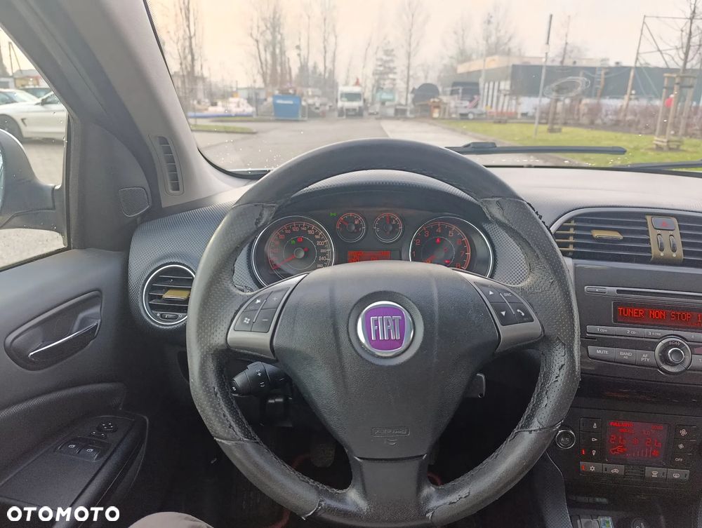 Fiat Bravo 1.4 T-JET 16V MyLife - 11