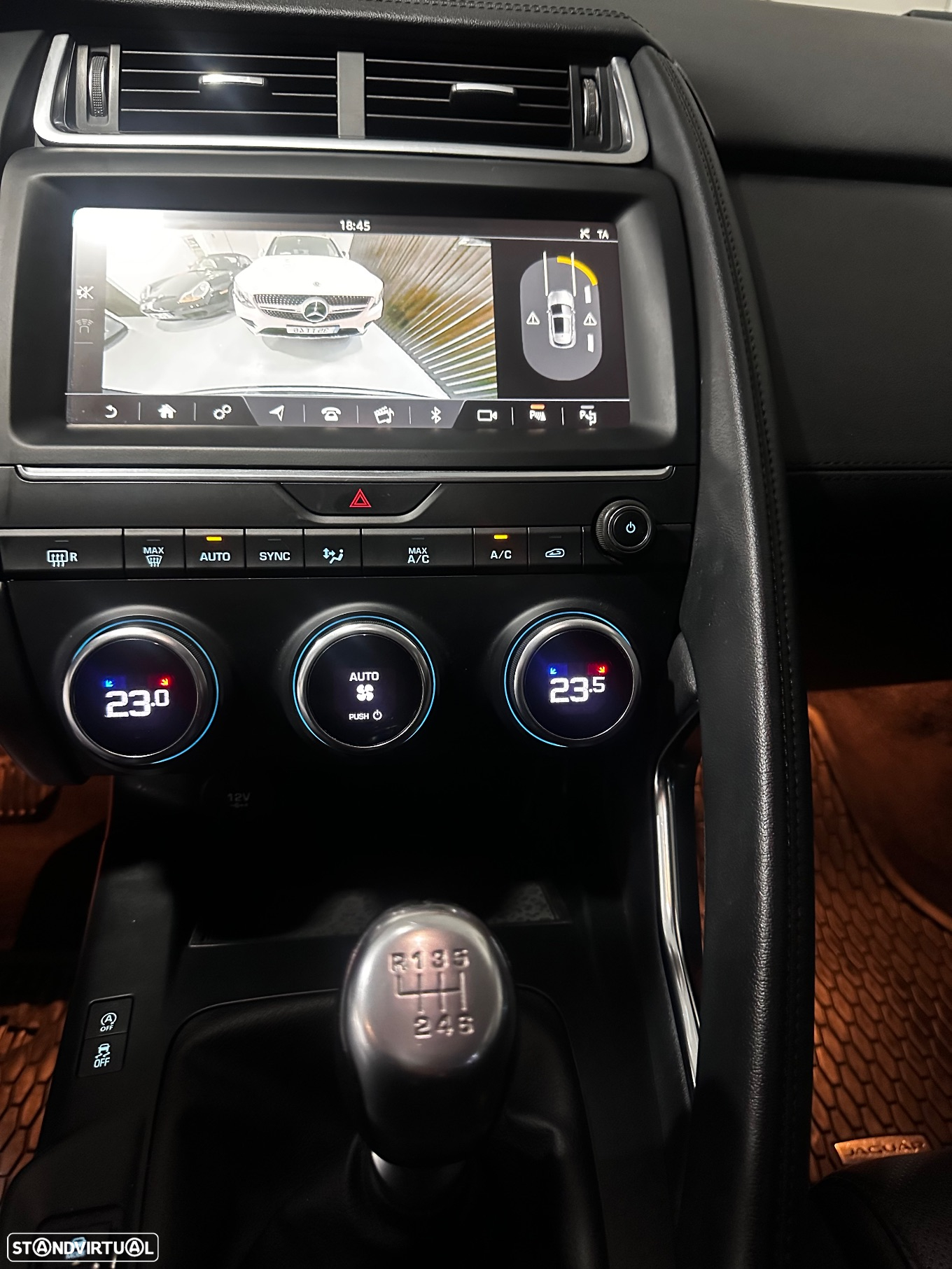 Jaguar E-Pace 2.0 i4D R-Dynamic S - 8