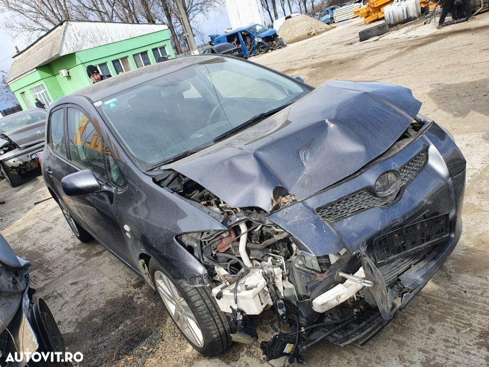 Dezmembrez Toyota Auris motor 2.2d-cat 130kw 177cp 2ad-fhv, dezmembrari cutie de viteze manuala 5+1 - 3