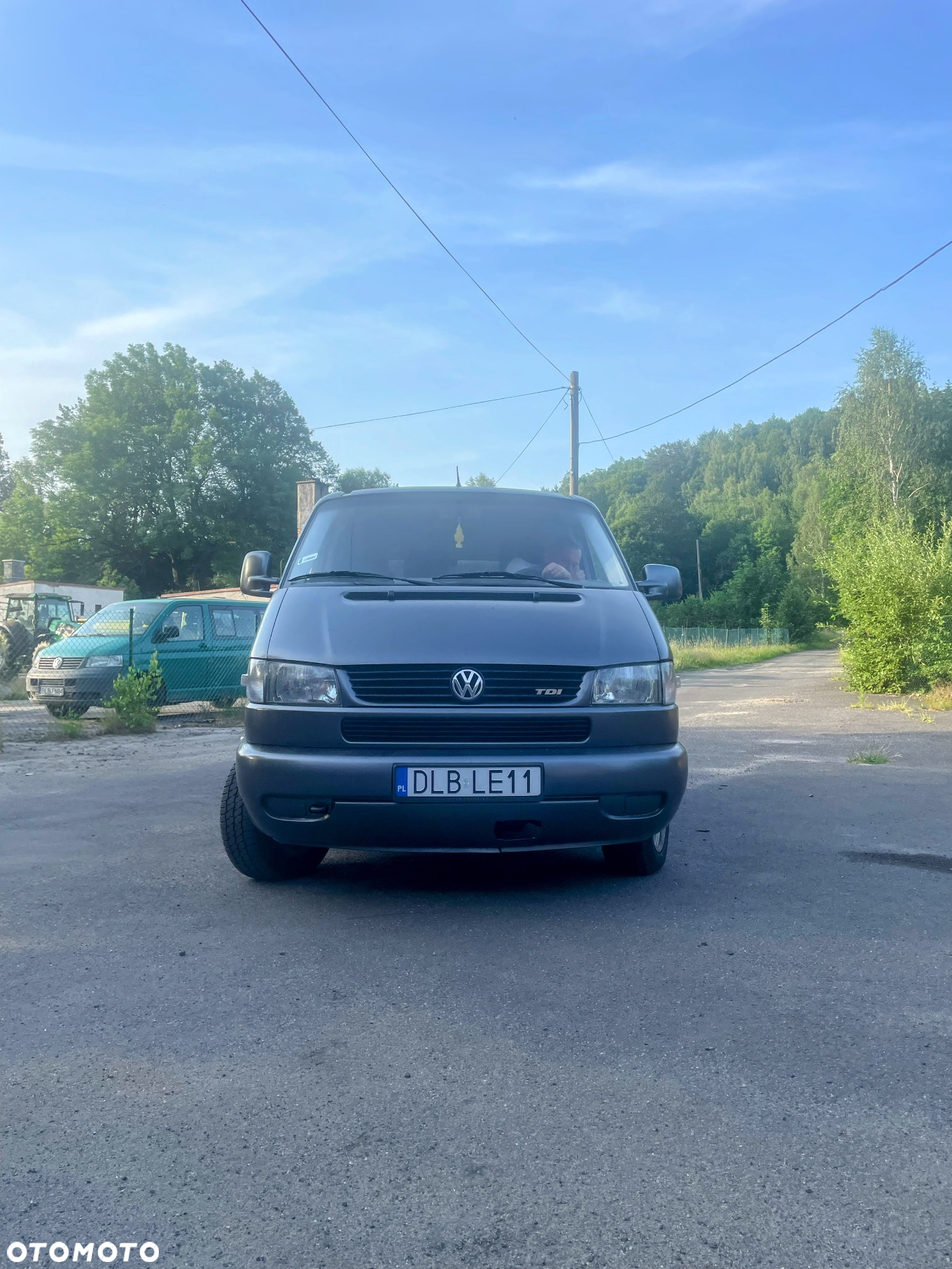 Volkswagen Caravelle - 12