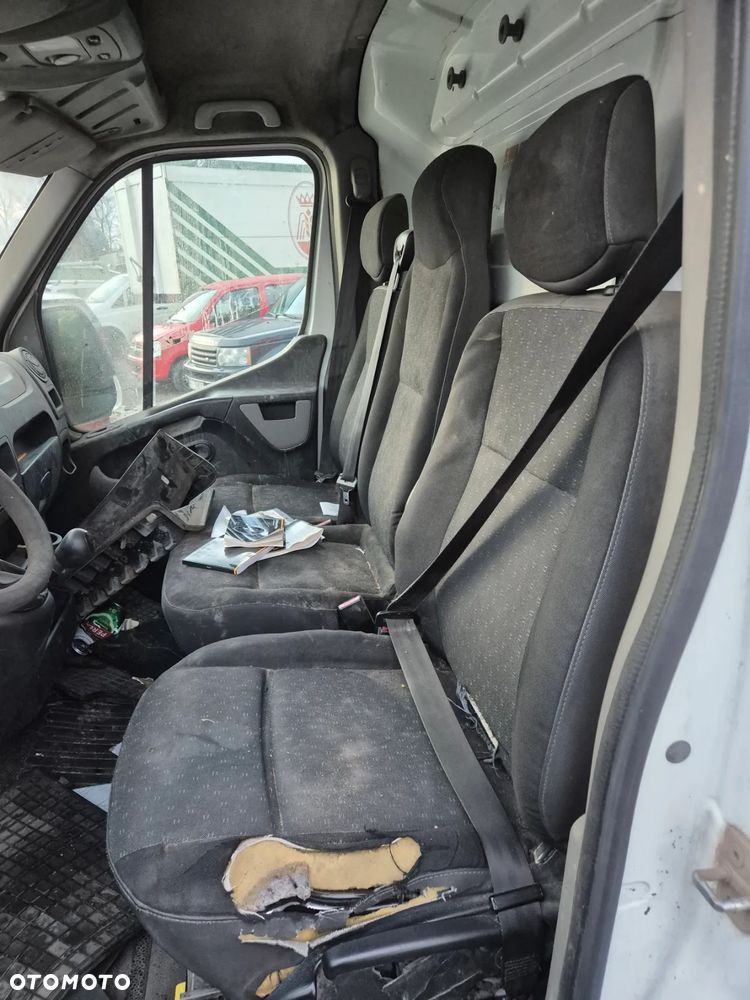 opel movano B master III fotel kanapa deska kokpit podsufitka boczek podłokietnik licznik panel - 3