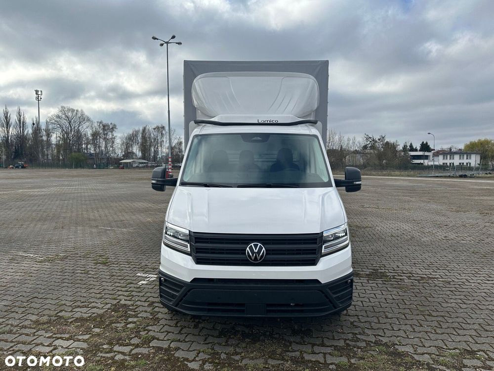 Volkswagen Crafter Crafter 35 Podwozie z pojedynczą kabiną silnik: 2,0 l EURO VI SCR 163 KM / skrzynia biegów: Przedni napęd automatyczna 8-biegowa rozstaw osi: 4490 mm - 2