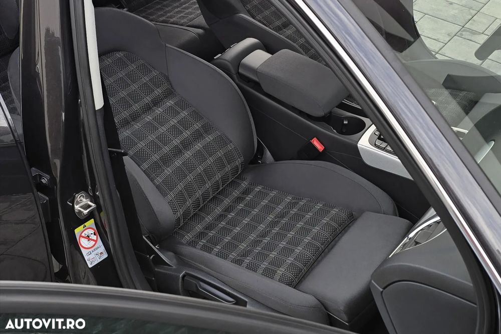 Audi A4 Avant 2.0 TDI DPF Ambition - 14