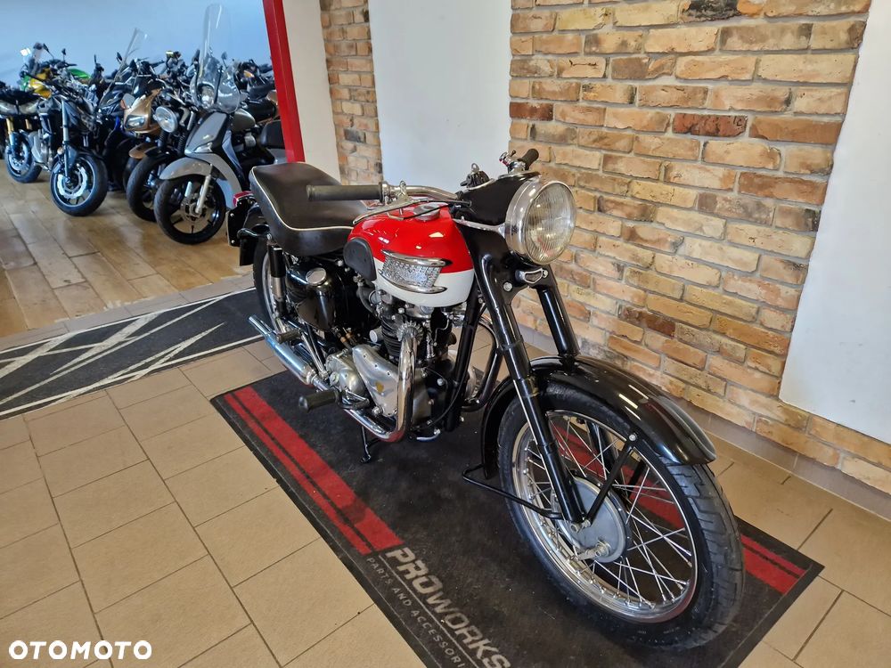 Triumph Speed Twin - 2