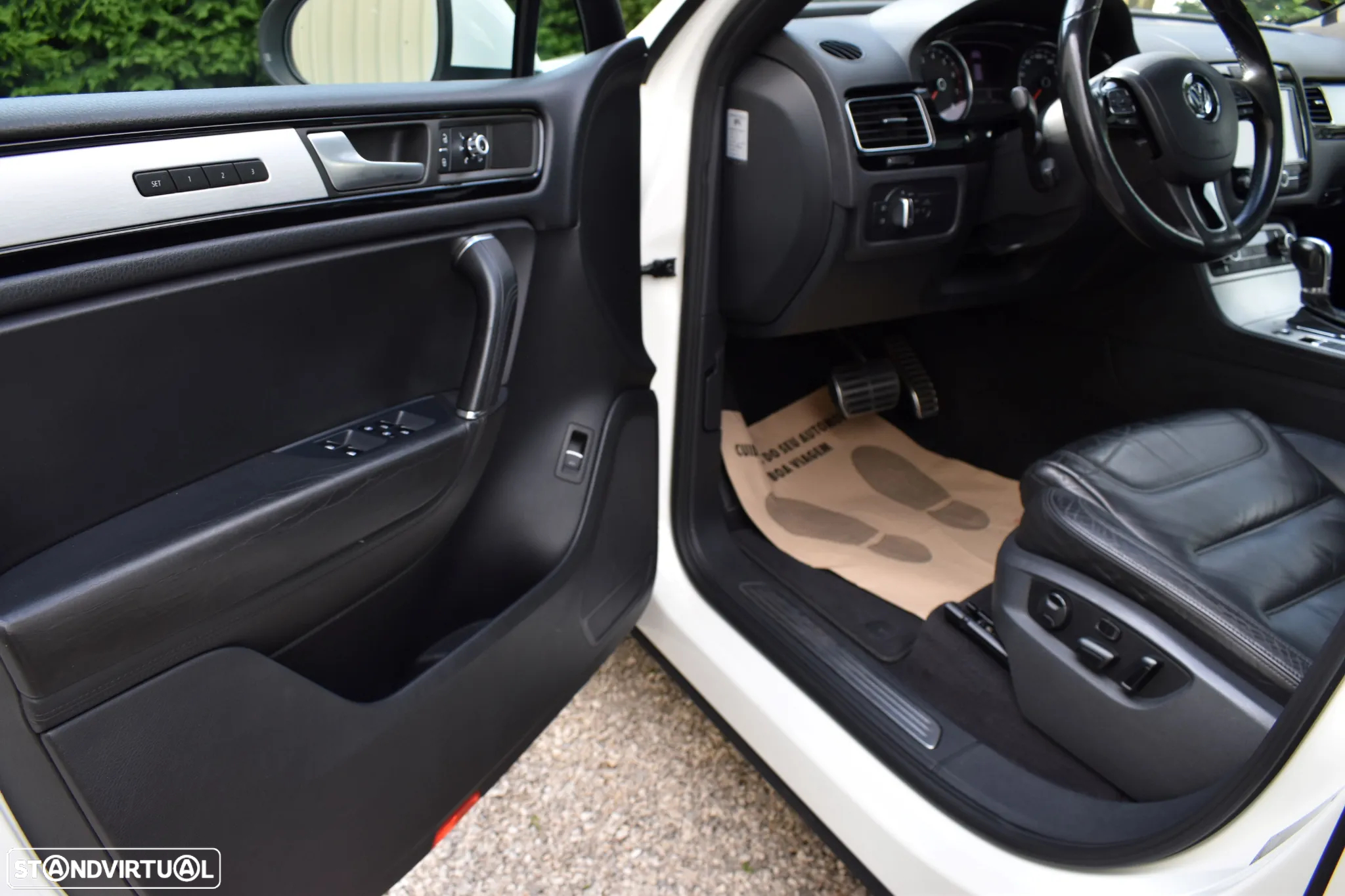 VW Touareg 3.0 TSI Hibrido - 6