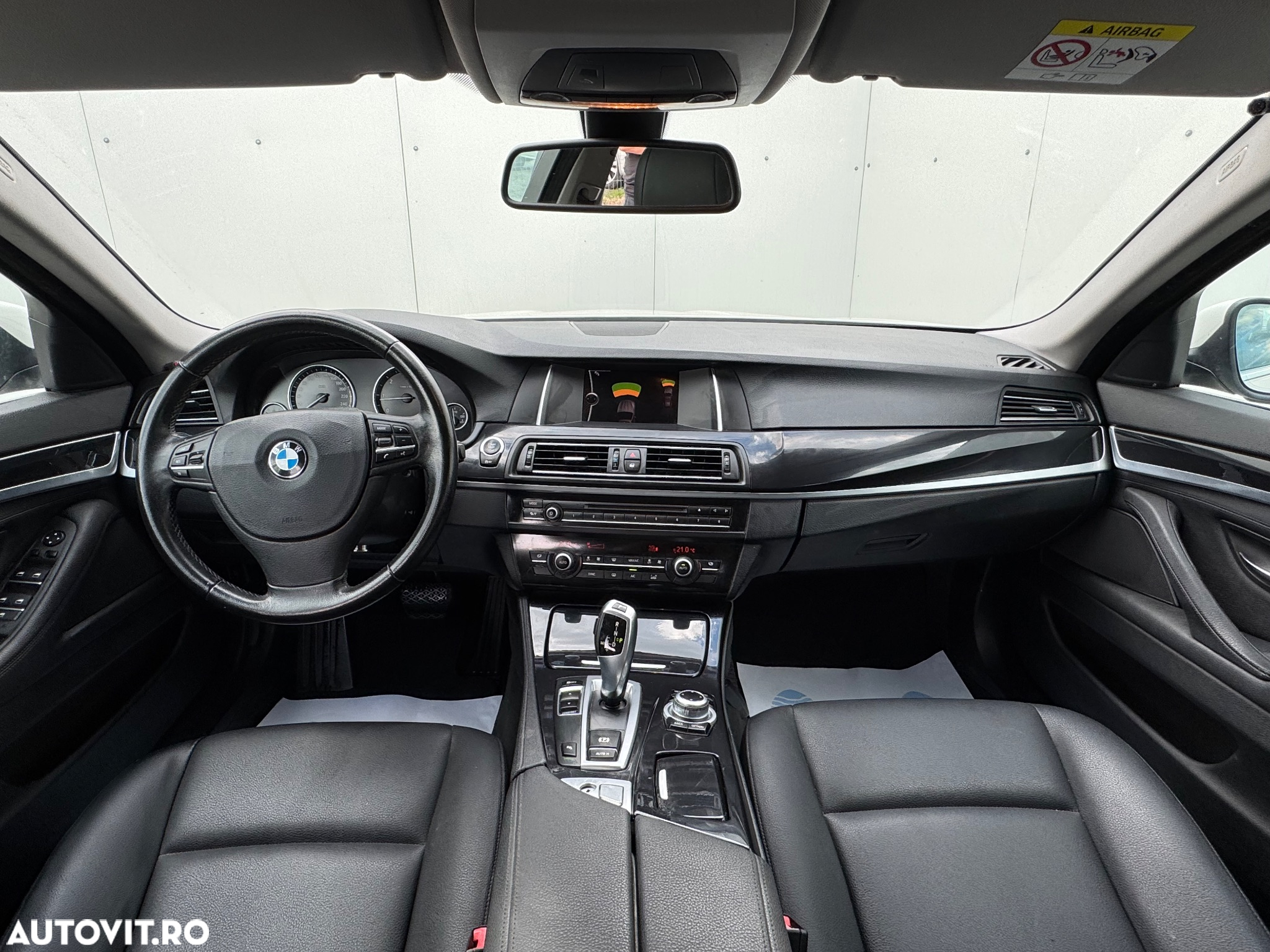 BMW Seria 5 520d Touring Aut. Modern Line - 6