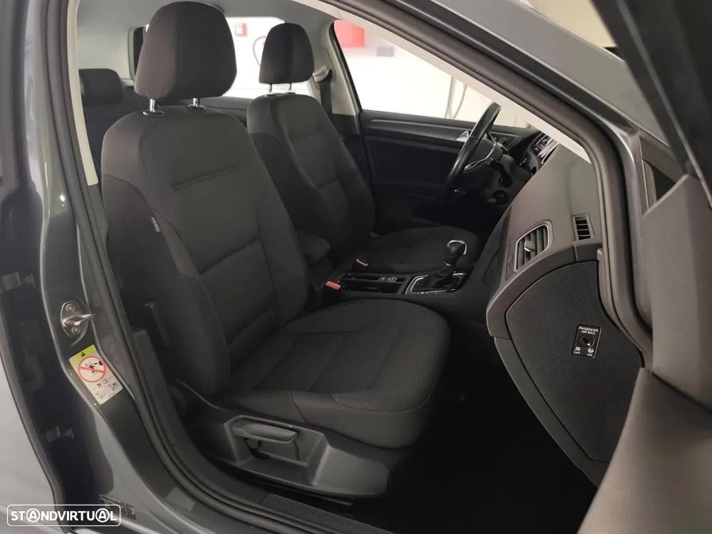 VW Golf - 6