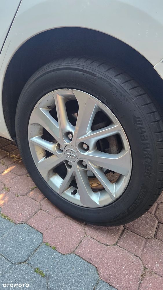 Toyota Auris 1.6 Active - 3