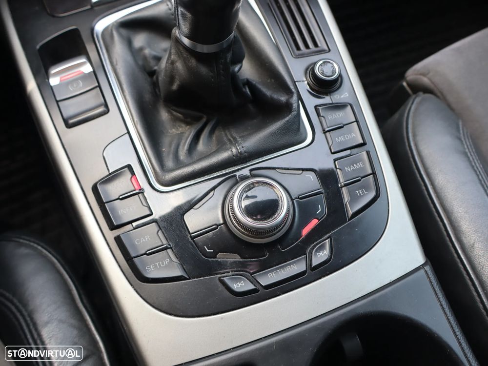 Audi A4 Avant 2.0 TDI - 23