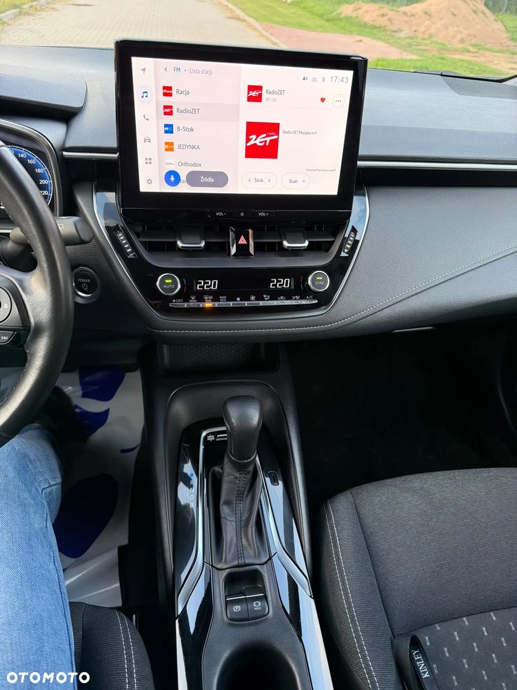Toyota Corolla 1.8 Hybrid Comfort - 17