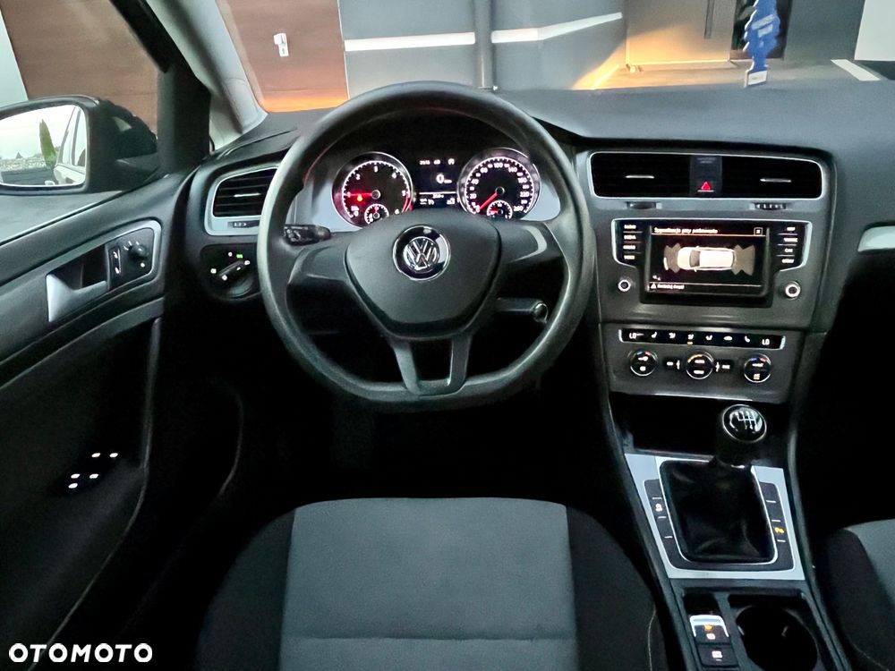 Volkswagen Golf 1.6 TDI BlueMotion Technology Lounge - 36