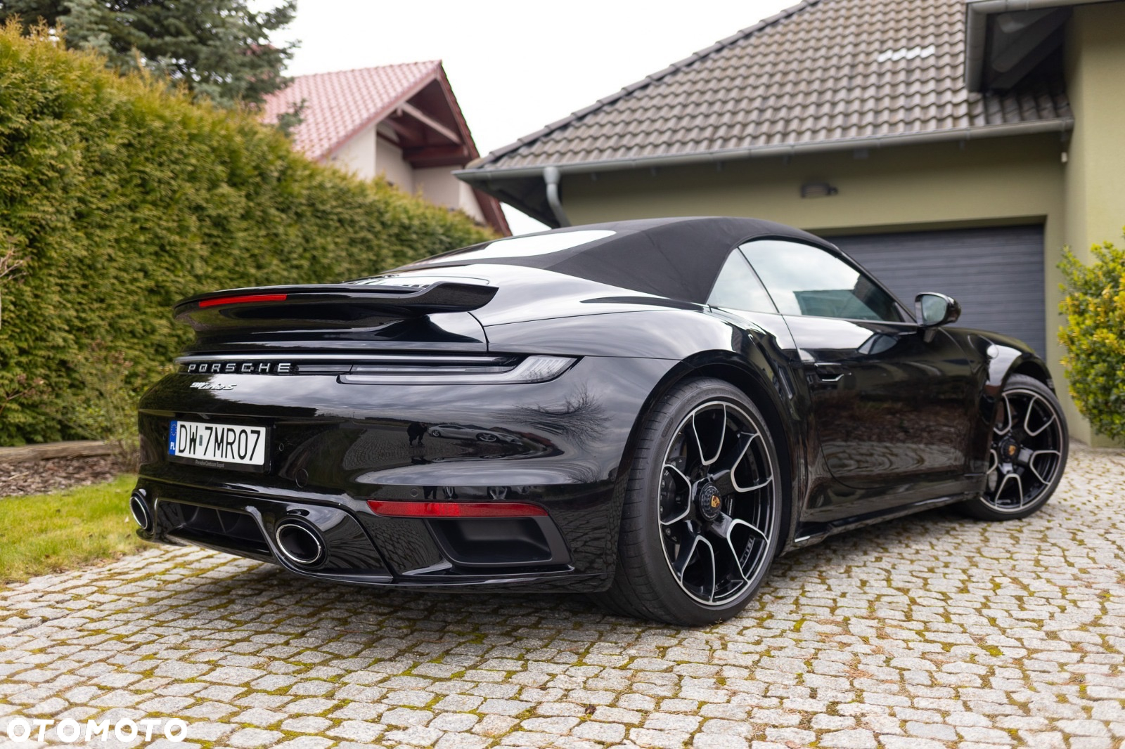 Porsche 911 Carrera Turbo S Cabrio - 16