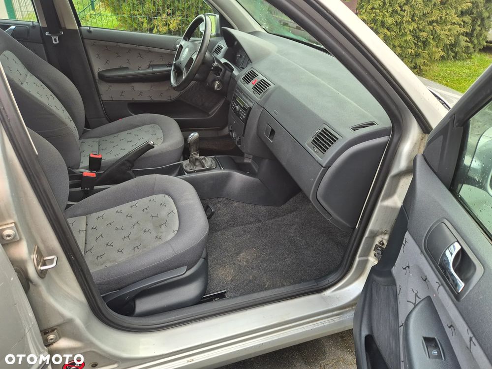 Skoda Fabia 2.0 Excellent - 14