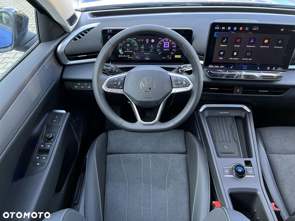 Volkswagen T-Roc - 38