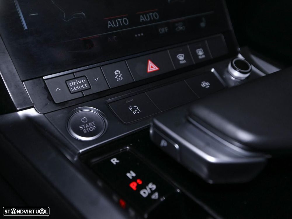Audi e-tron 55 quattro - 23