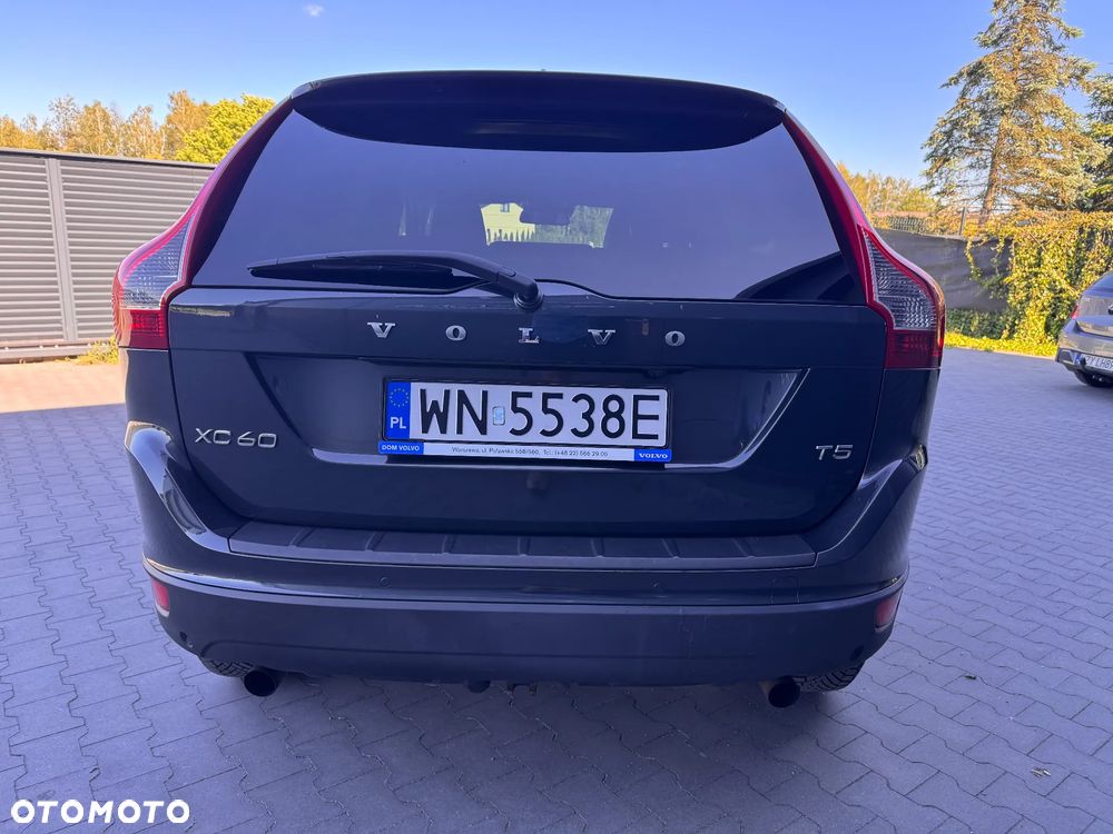 Volvo XC 60 T5 Summum - 4
