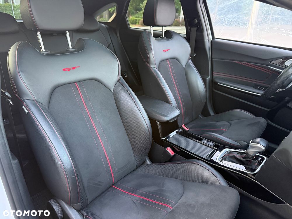 Kia ProCeed 1.6 T-GDI GT DCT - 17