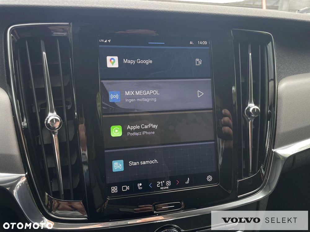 Volvo V90 Cross Country - 12