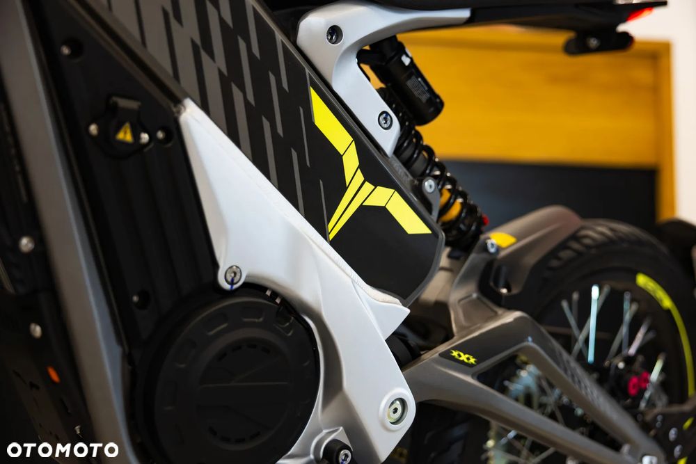 Talaria XXX - 4