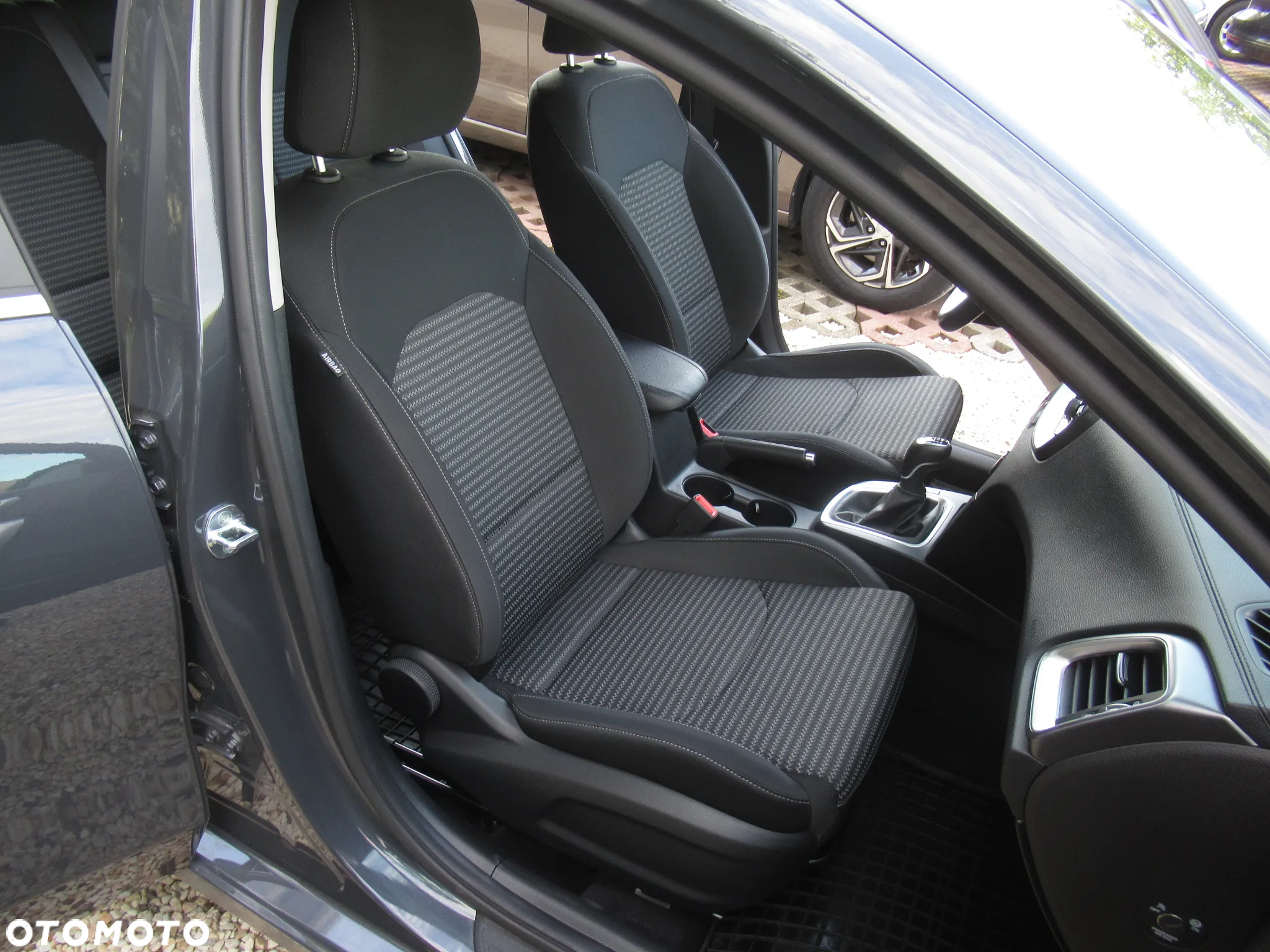 Kia Ceed 1.5 T-GDI M - 10