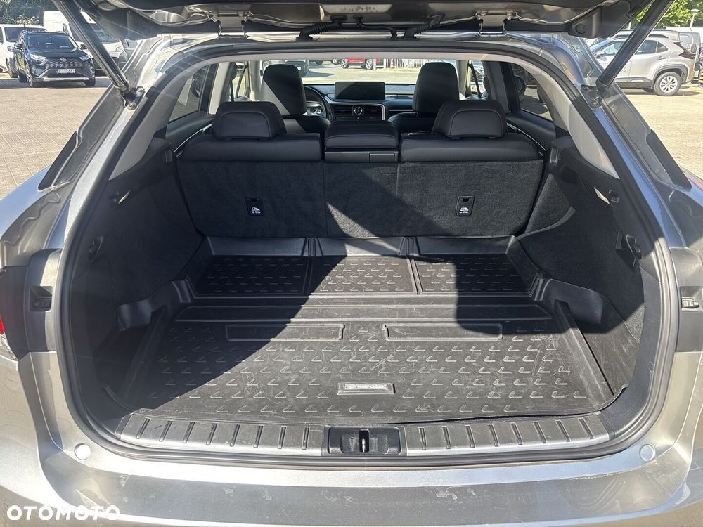 Lexus RX - 16