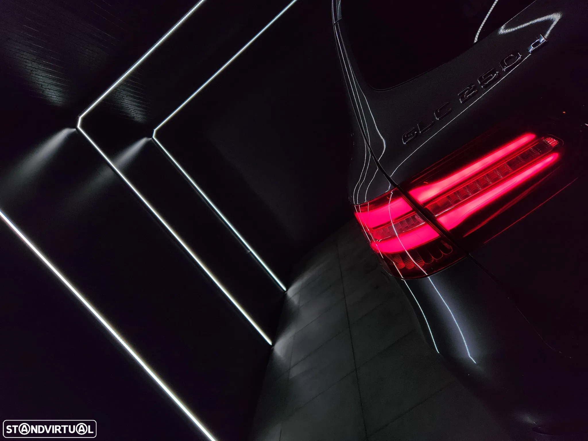 Mercedes-Benz GLC 250 d AMG Line 4-Matic - 13