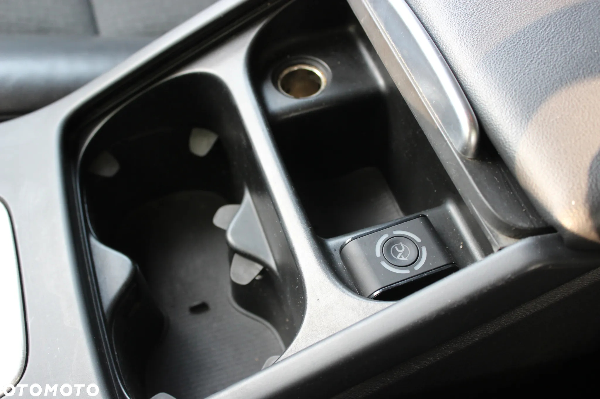 Volvo V70 2.0 Momentum - 22