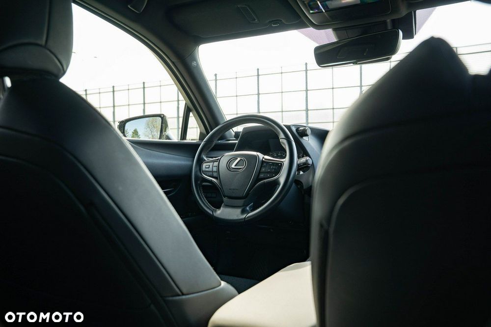 Lexus UX 250h GPF F Impression 2WD - 22