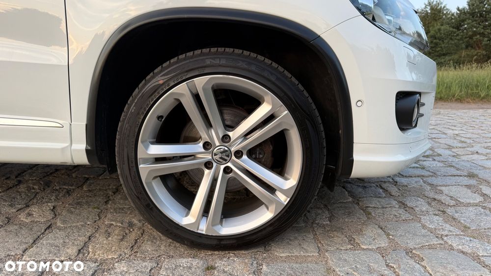 Volkswagen Tiguan 2.0 TDI SCR BlueMotion Technology Sport & Style - 24