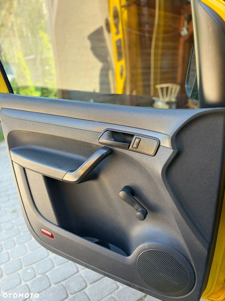 Volkswagen Caddy - 9