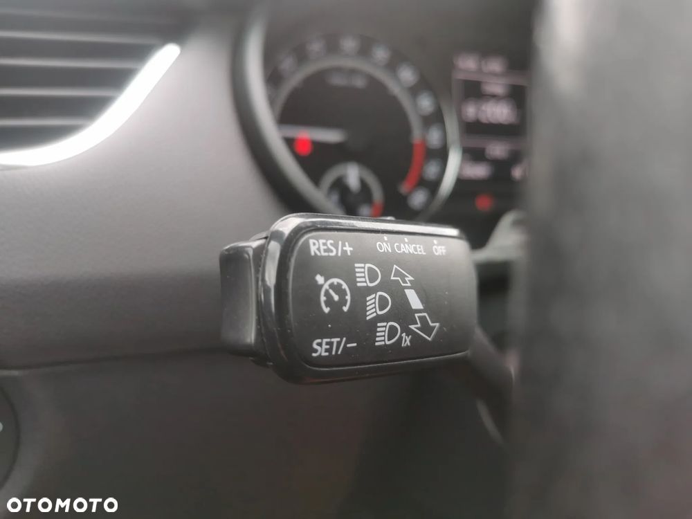 Skoda Octavia 2.0 TDI (Green tec) RS - 25
